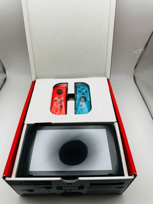 Nintendo Switch z Joy-Con Neon Czerwony i Neon Niebieski – używany, niekompletny