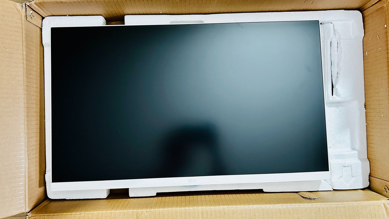 LG Smart Monitor 27U731SA-W 27" UHD IPS defekt matrycy