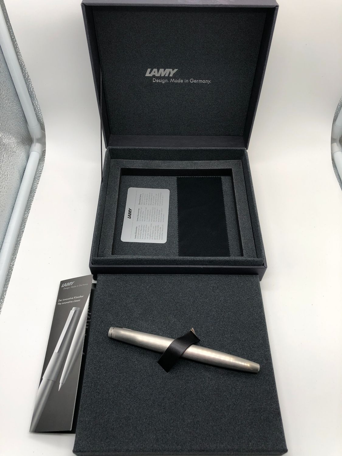 Lamy model 2000 002 1224125 pióro wieczne ze stalówką M, EF, srebrne