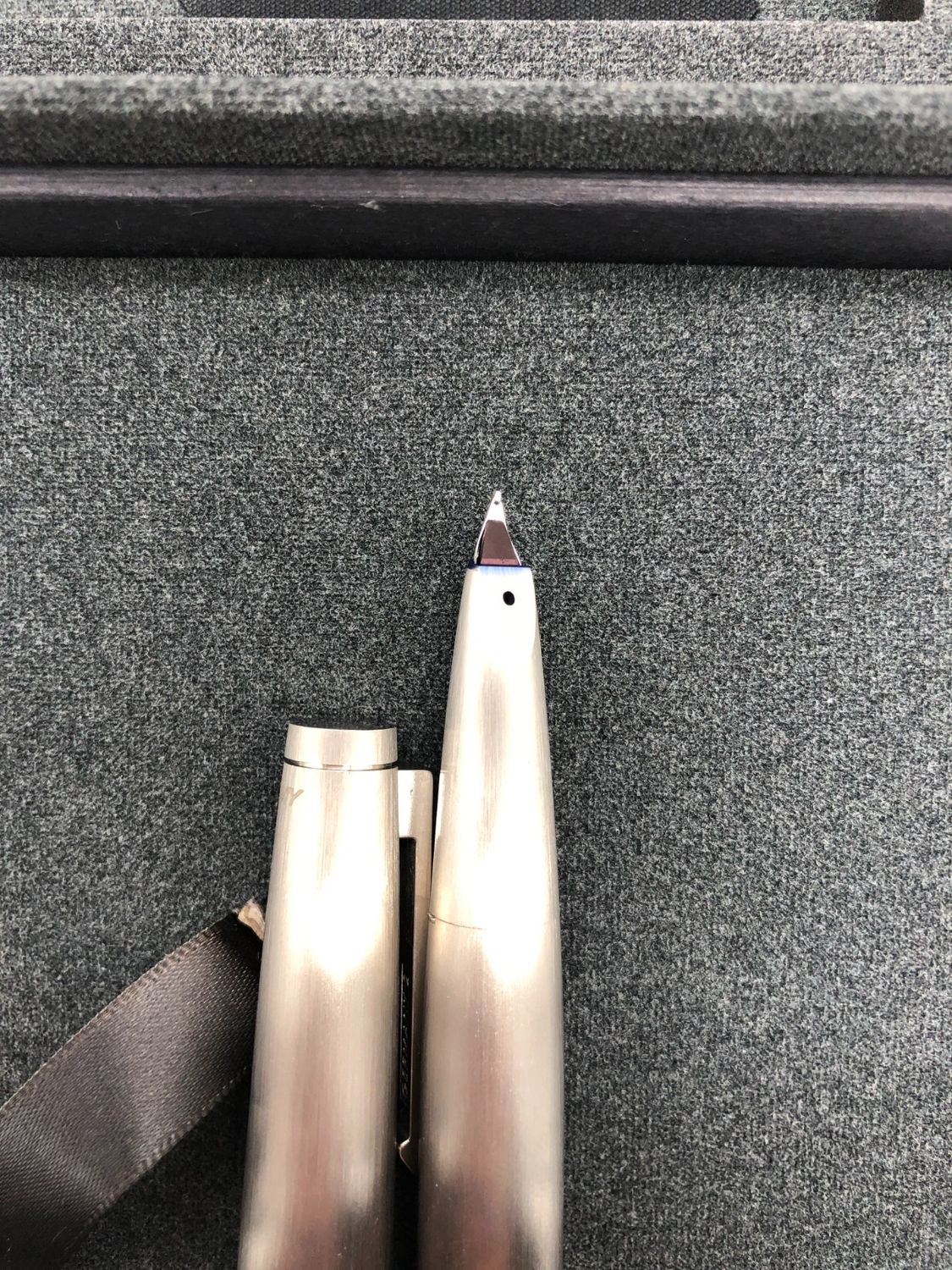 Lamy model 2000 002 1224125 pióro wieczne ze stalówką M, EF, srebrne