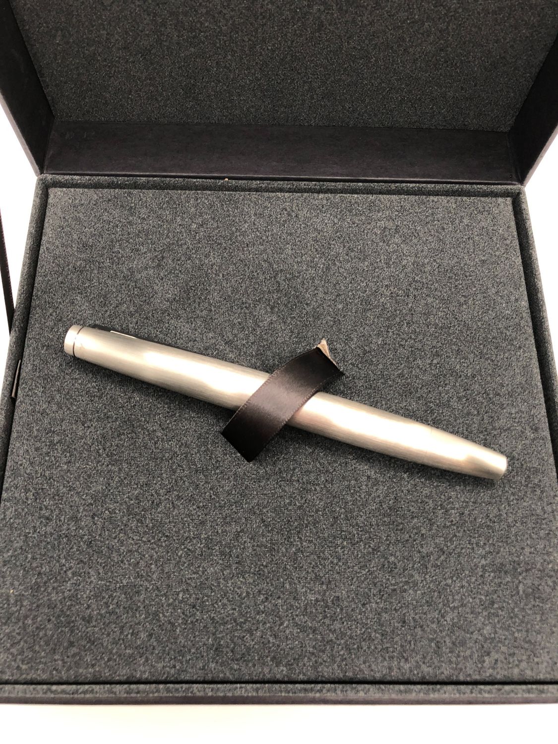 Lamy model 2000 002 1224125 pióro wieczne ze stalówką M, EF, srebrne
