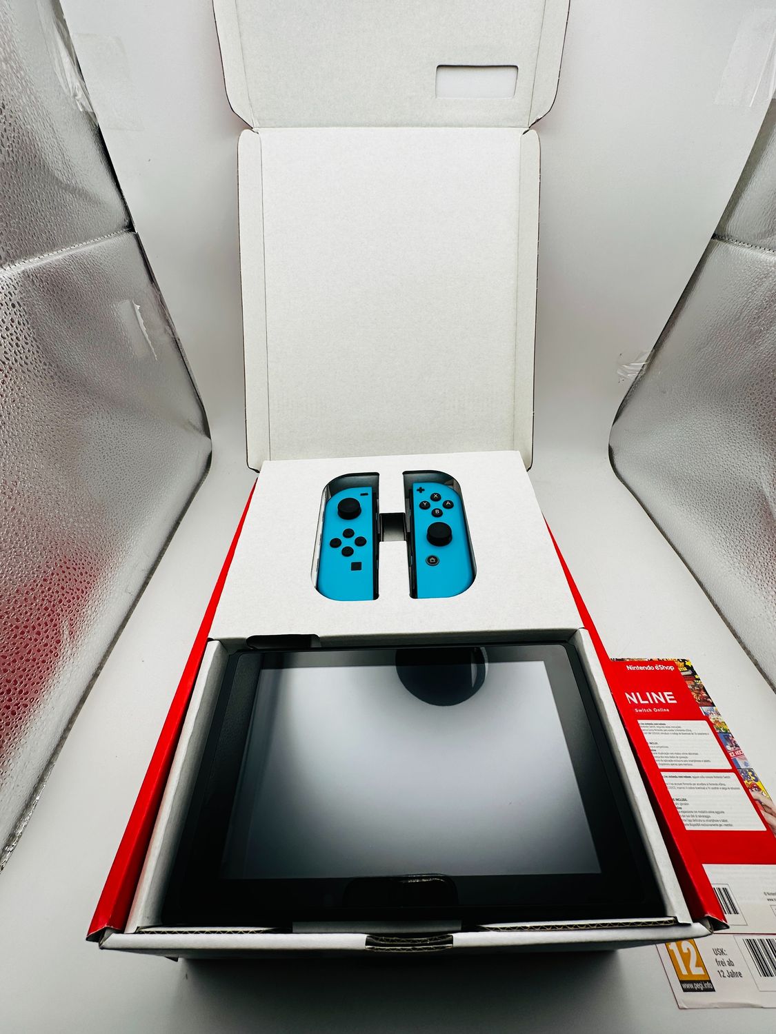 Nintendo Switch z Joy-Con Neon Niebieski