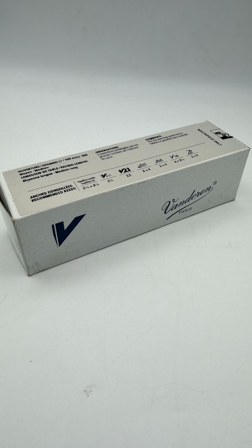 Vandoren SM811S+ - ustnik do saksofonu altowego V16 ebonit A5 S+