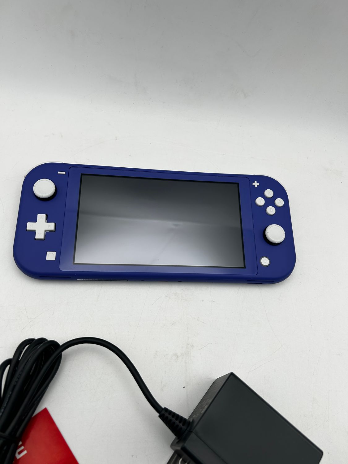 Nintendo Switch Lite – uszkodzona, niebieski ekran po uruchomieniu