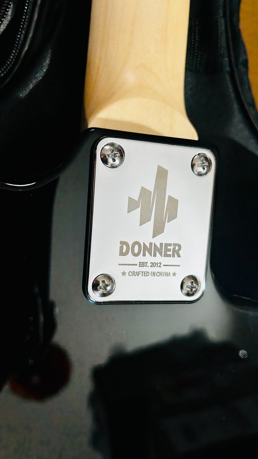 Donner DST-100 Zestaw gitary elektrycznej dla początkujących, leworęczny, 39"