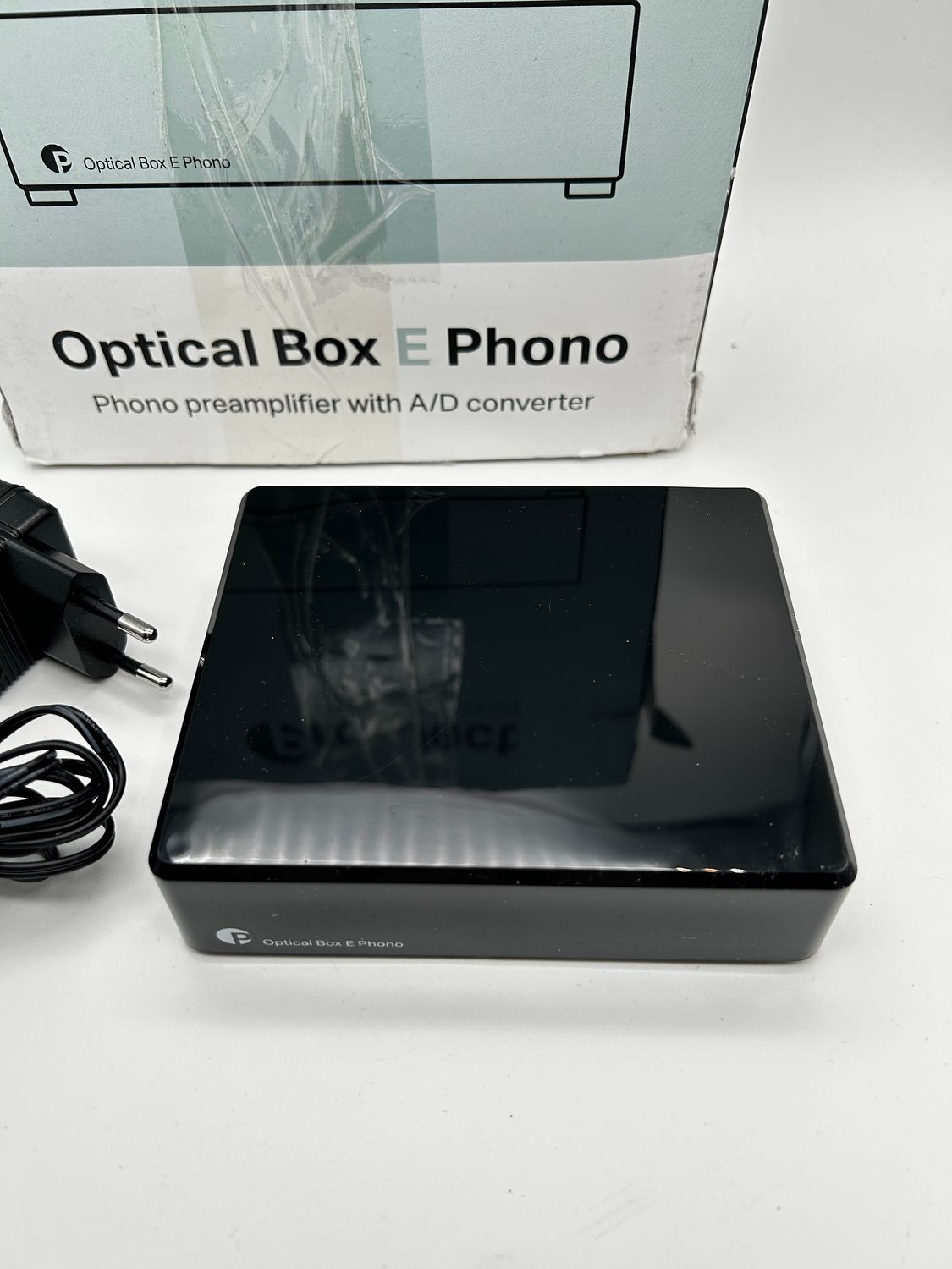 Pro-Ject Optical Box E Phono – przedwzmacniacz phono z DAC, czarny