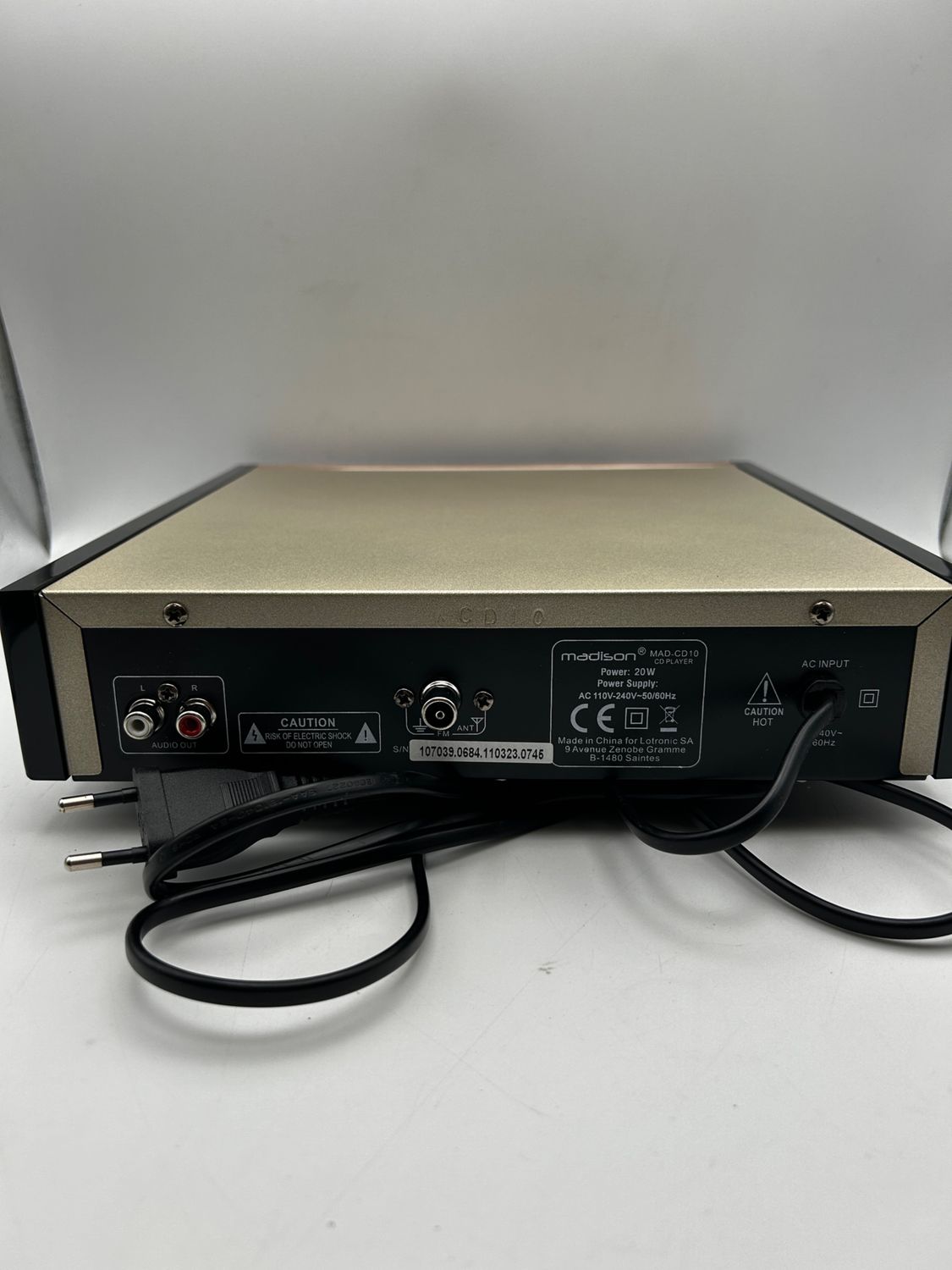 MADISON MAD-CD10 – odtwarzacz CD i tuner FM z USB i pilotem