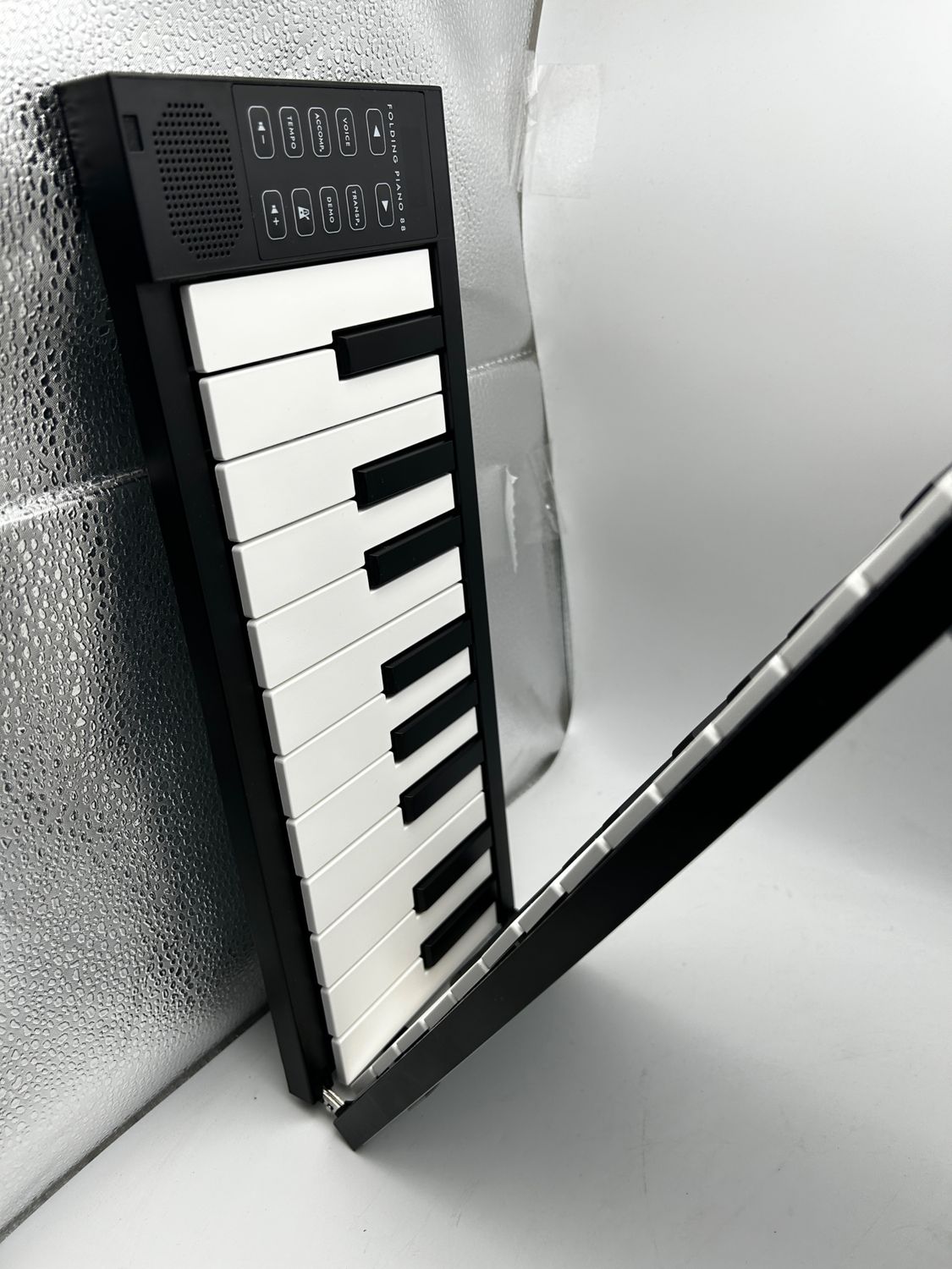 BLACKSTAR Carry-on 88 - czarne składane pianino 89-klawiszowe Black. K