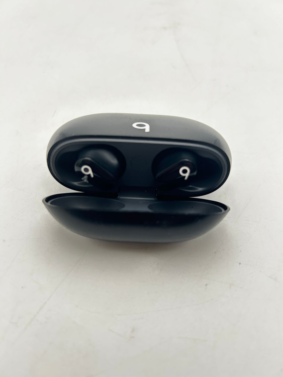 Beats Studio Buds – całkowicie bezprzewodowe słuchawki douszne z reduk