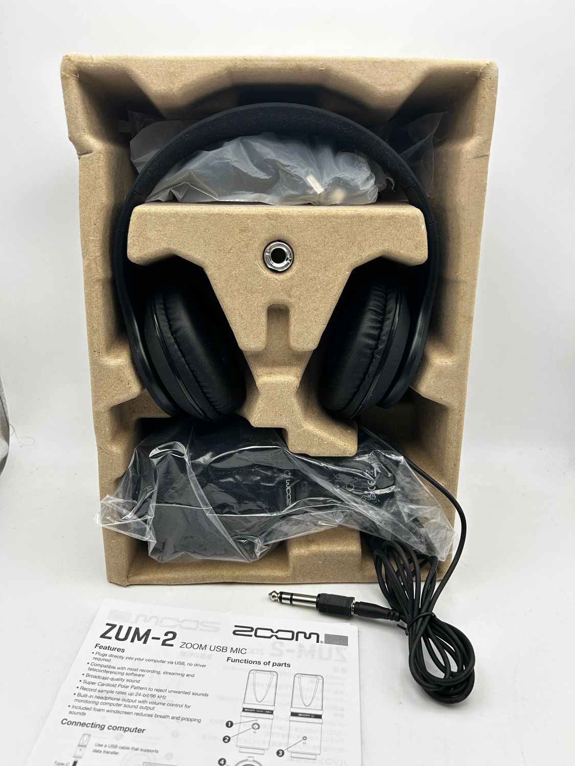 Zoom ZUM-2PMP zestaw podcastowy USB – mikrofon, słuchawki i statyw