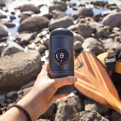 WACACO Nanopresso – przenośny ekspres do espresso z etui S-Case (czarny)