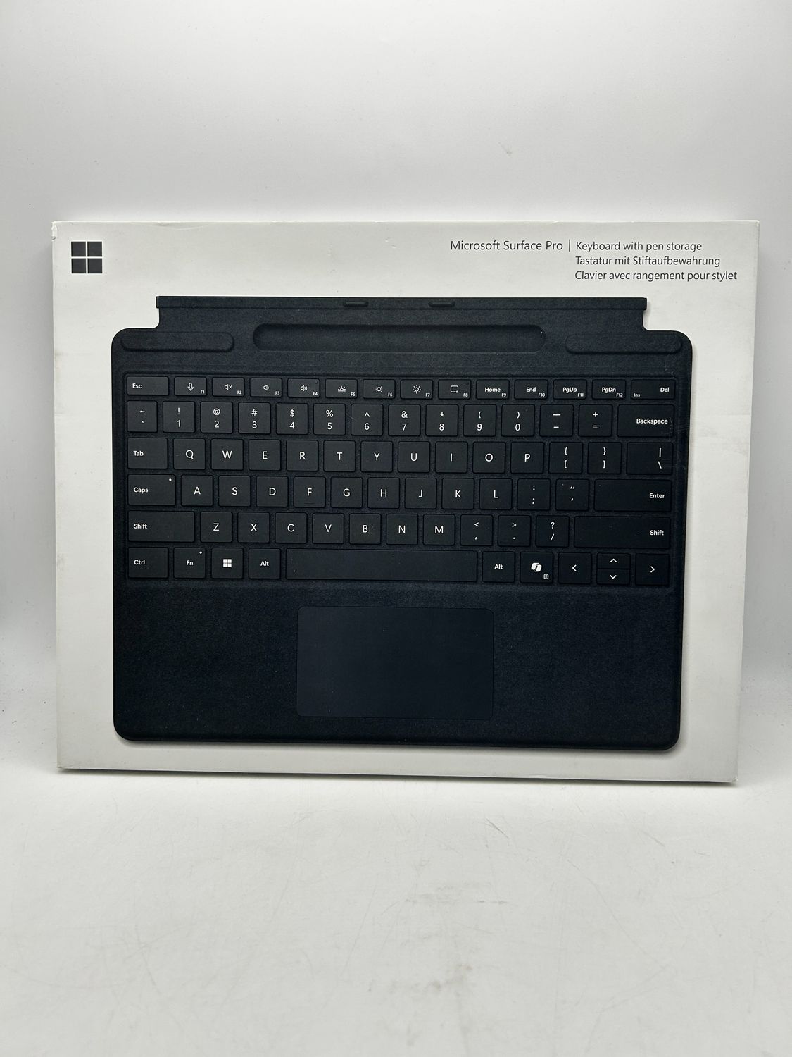 Klawiatura Surface Pro 13" z miejscem na pióro — czarna