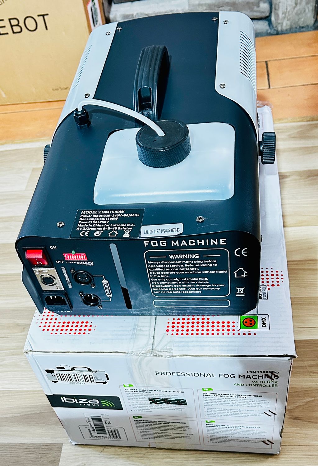 Ibiza LSM1500PRO – profesjonalna maszyna do dymu 1500W