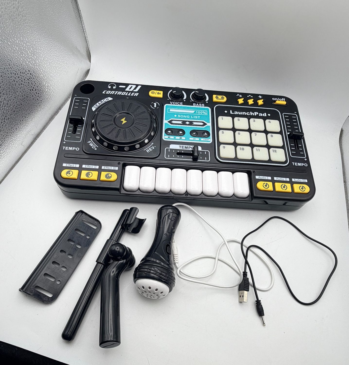 Przenośna konsola DJ z mikserem i Bluetooth dla dzieci