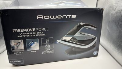 Rowenta Freemove Force bezprzewodowe żelazko parowe DE6720D1