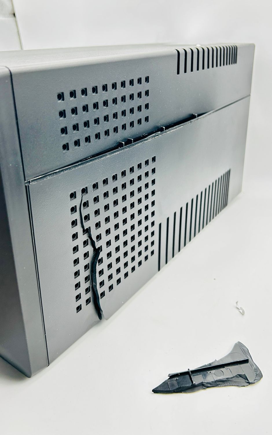 Green Cell UPS 2000VA 1400W PowerProof – uszkodzony
