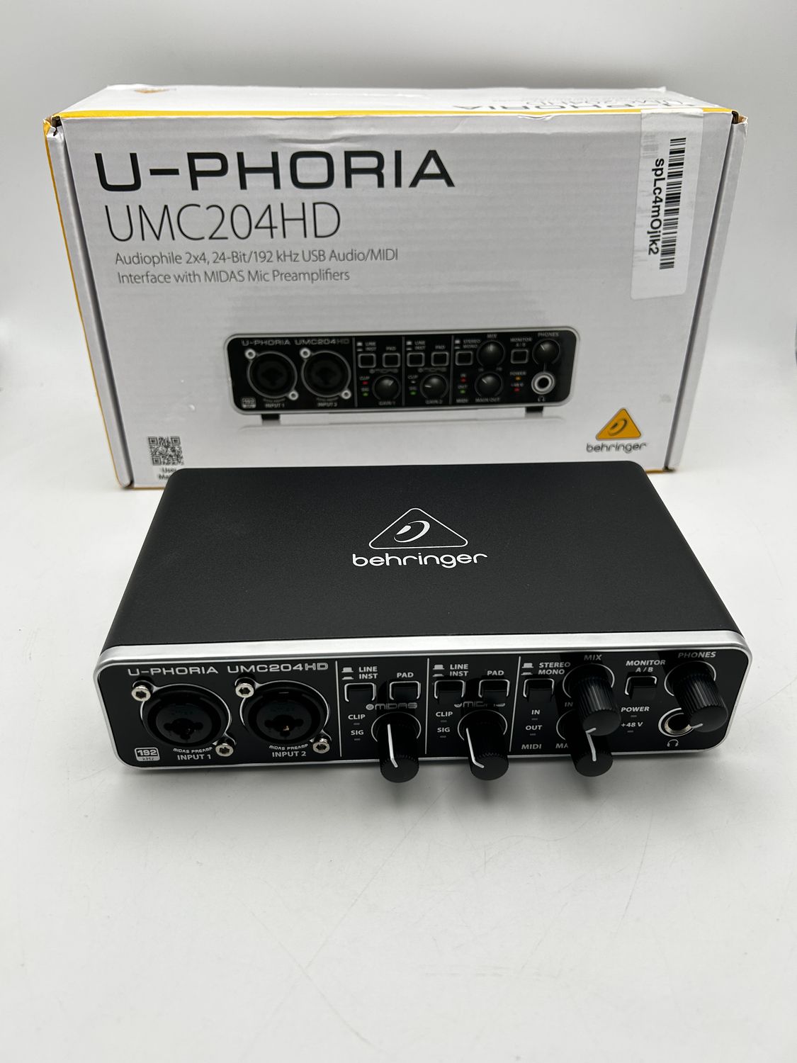 Behringer UMC204HD – interfejs audio/MIDI USB