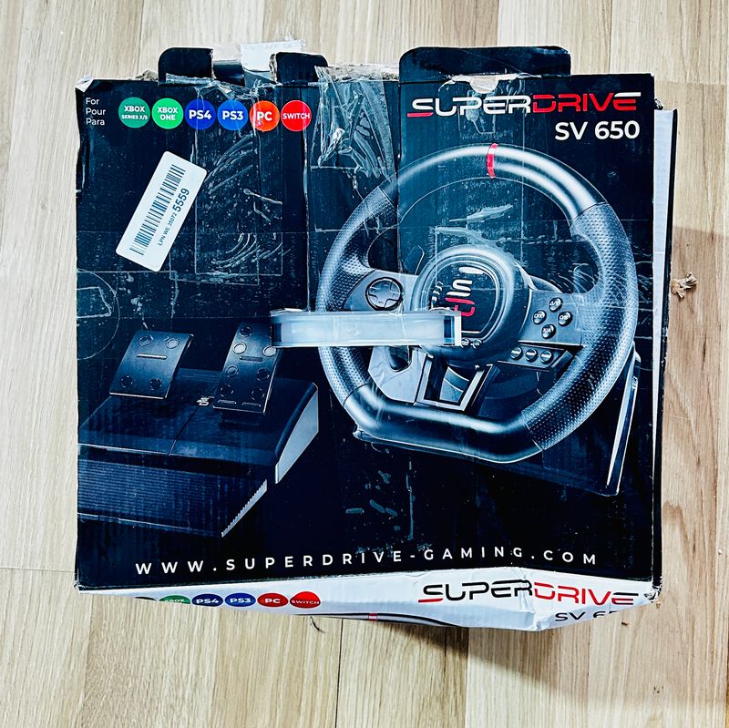 Superdrive SV650 Racing Wheel – kierownica wyścigowa z pedałami