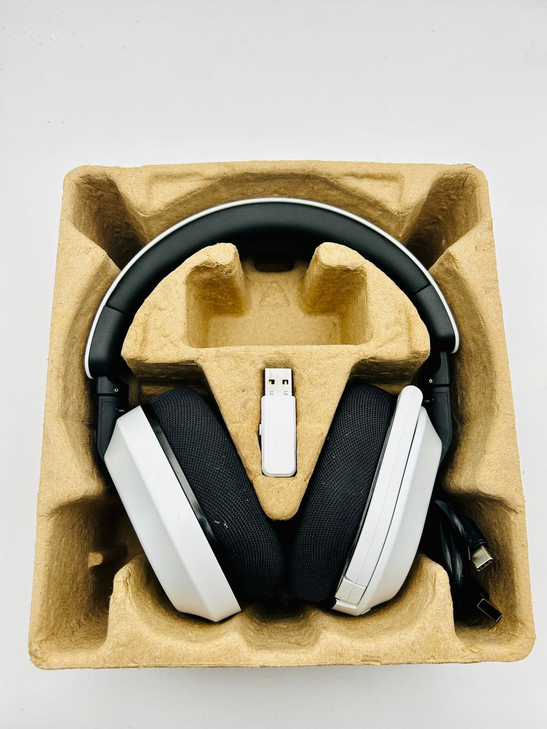 Turtle Beach Stealth 600 Gen 3 Biały bezprzewodowe słuchawki gamingowe