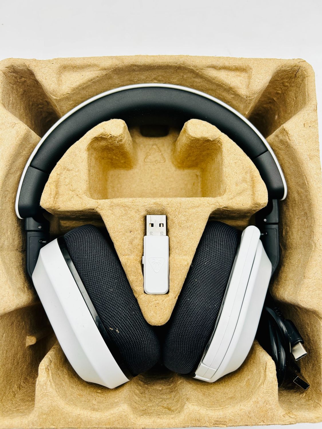 Turtle Beach Stealth 600 Gen 3 Biały bezprzewodowe słuchawki gamingowe