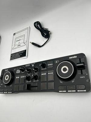 Hercules DJControl Starlight – przenośny kontroler DJ USB