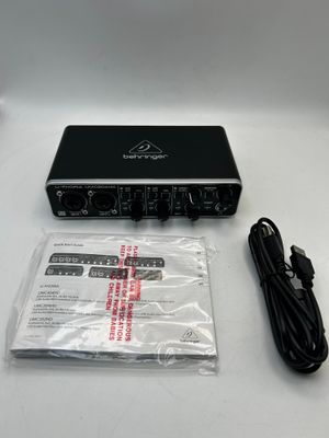 Behringer UMC204HD - audiofilski interfejs audio MIDI USB 2x4, 24 bity