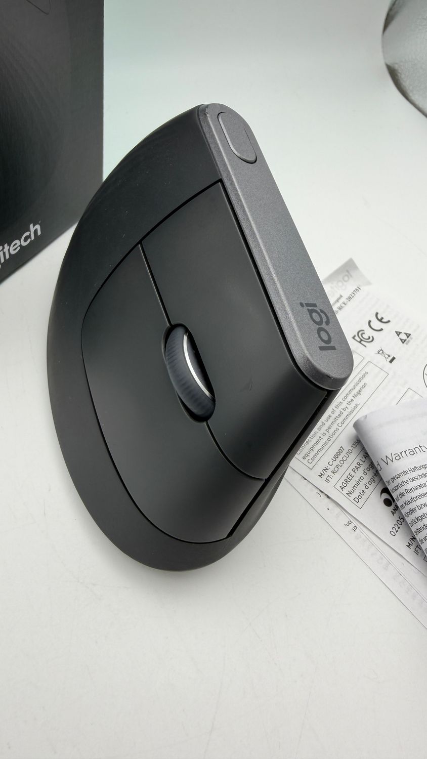 Logitech MX Vertical Ergonomiczna mysz bezprzewodowa