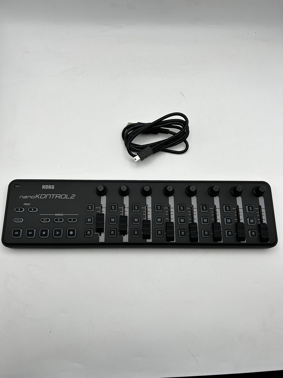 Korg nanoKONTROL2-BK – czarny kontroler MIDI