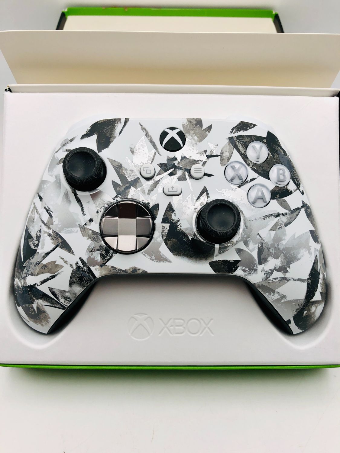 Bezprzewodowy kontroler Xbox Storm Breaker – Edycja specjalna