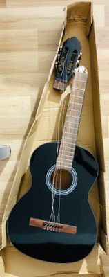 GEWA Klassikgitarre Student 4/4 – gitara klasyczna czarna – uszkodzona