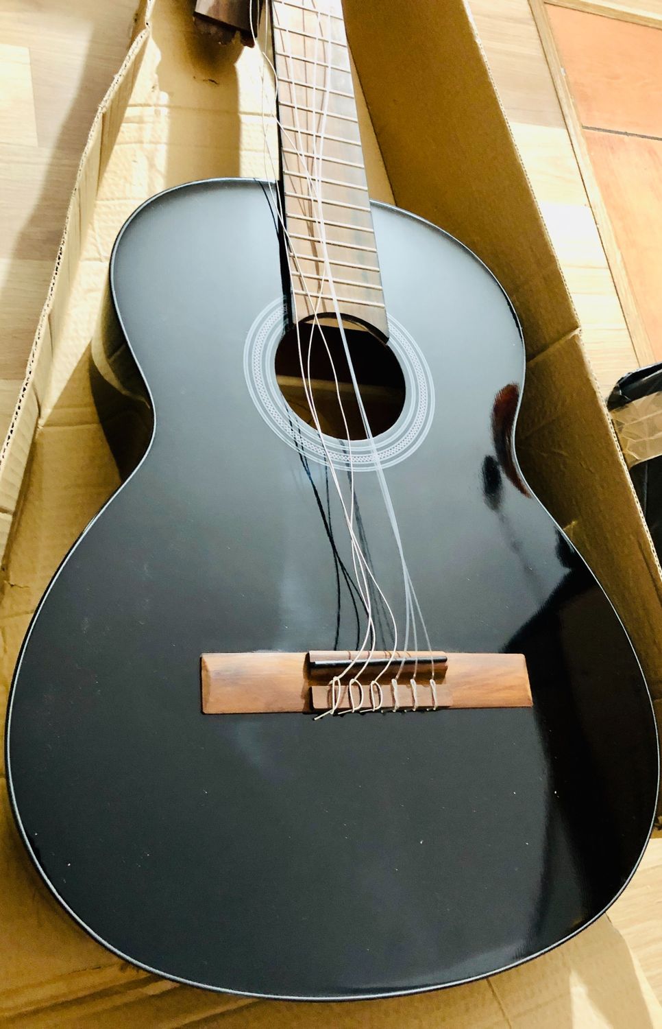 GEWA Klassikgitarre Student 4/4 – gitara klasyczna czarna – uszkodzona