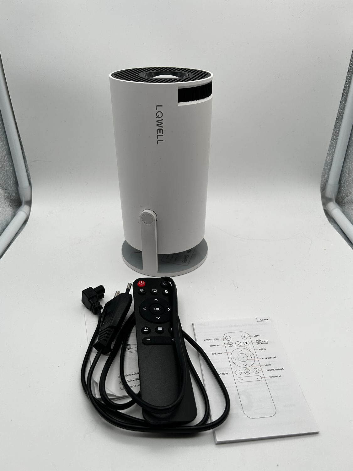 LQWELL Projektor kina domowego 1080P, obsługuje 5G WiFi, BT5.2 z 5GWi