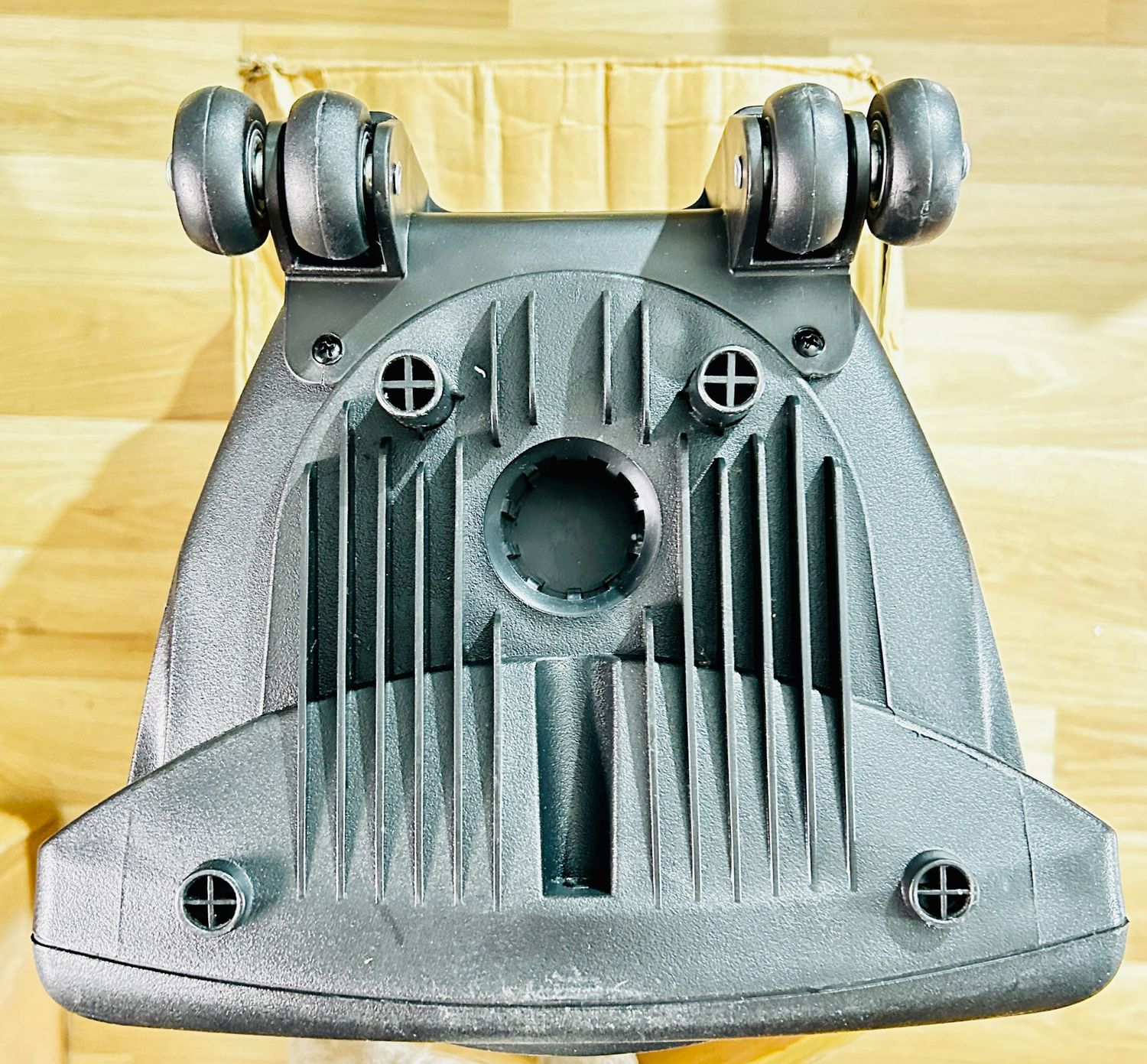 Ibiza PORT8VHF-BT – przenośny głośnik 8" / 400 W MAX – uszkodzony
