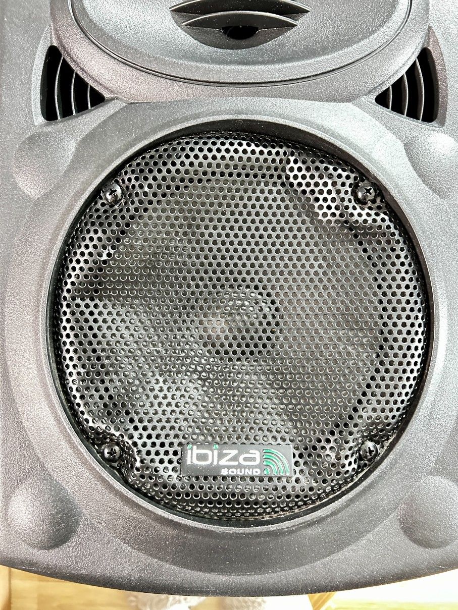 Ibiza PORT8VHF-BT – przenośny głośnik 8" / 400 W MAX – uszkodzony