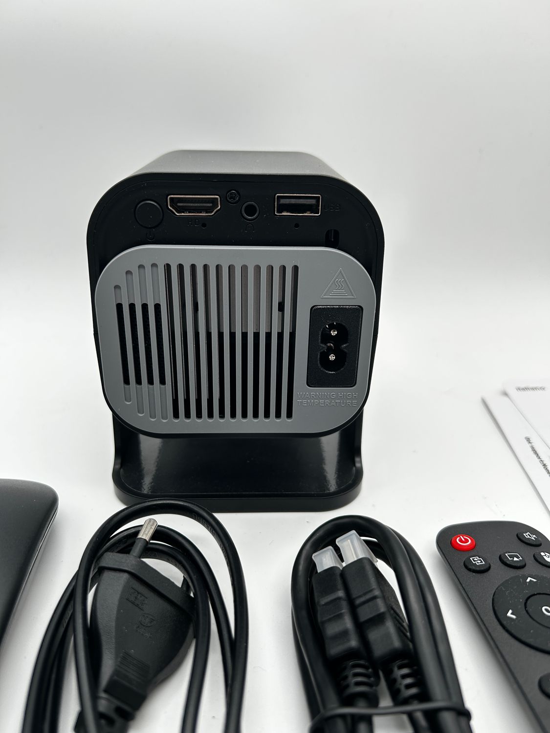 Projektor przenośny Nonete 4K 1080P z WiFi