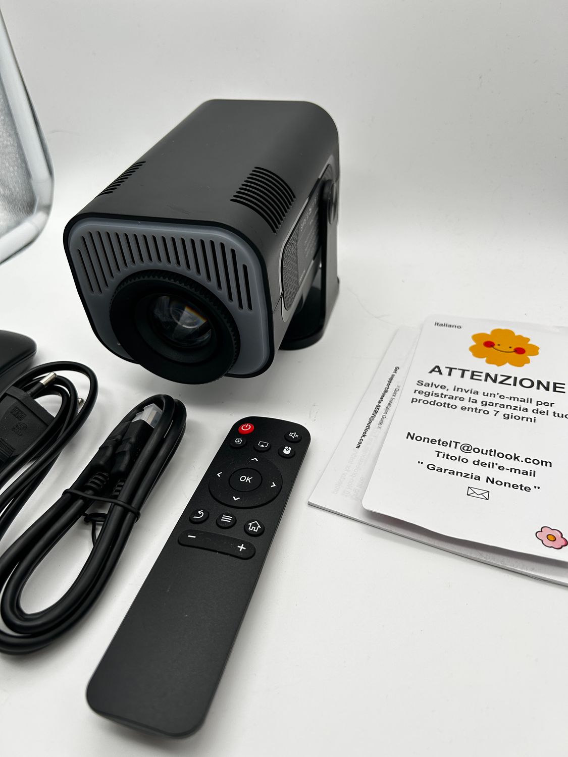 Projektor przenośny Nonete 4K 1080P z WiFi