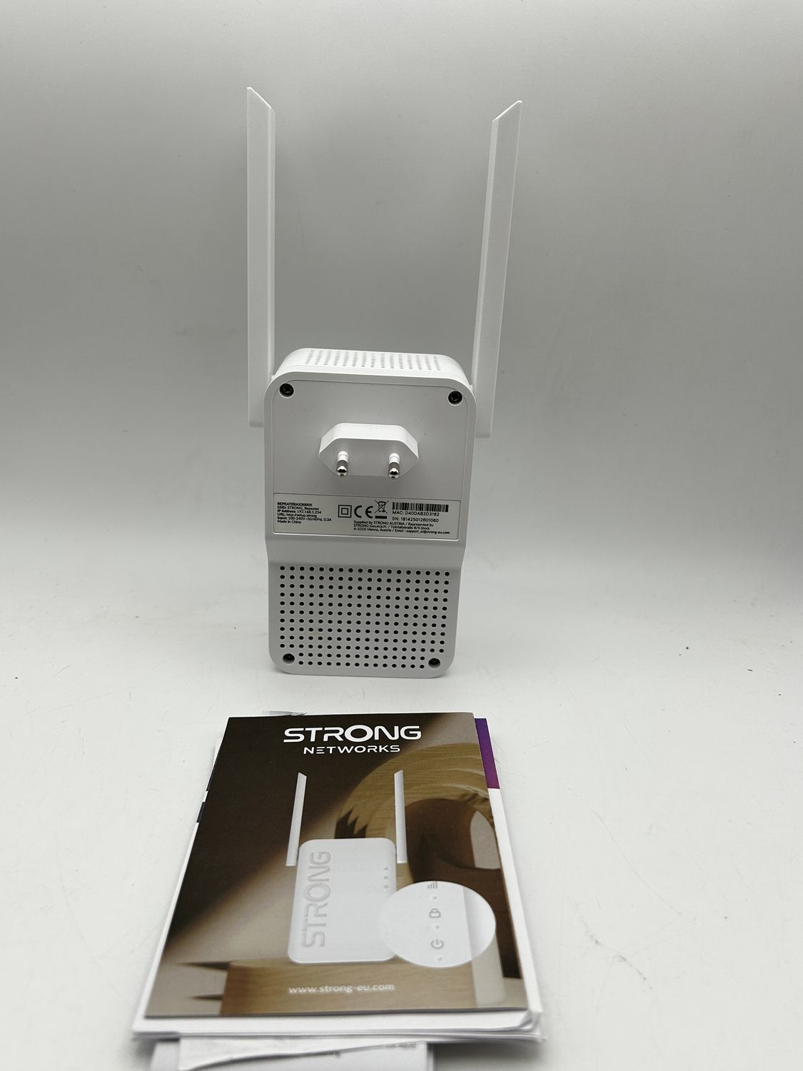 Wzmacniacz sygnału WiFi STRONG AX3000 WiFi 6 repeater biały