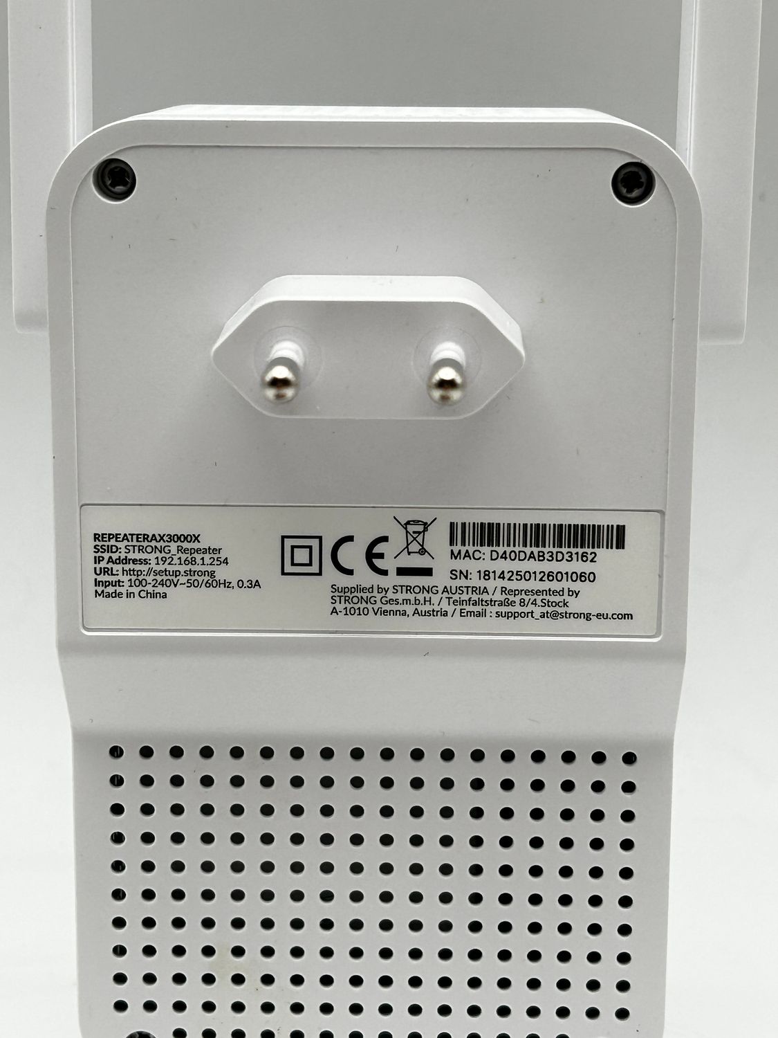 Wzmacniacz sygnału WiFi STRONG AX3000 WiFi 6 repeater biały