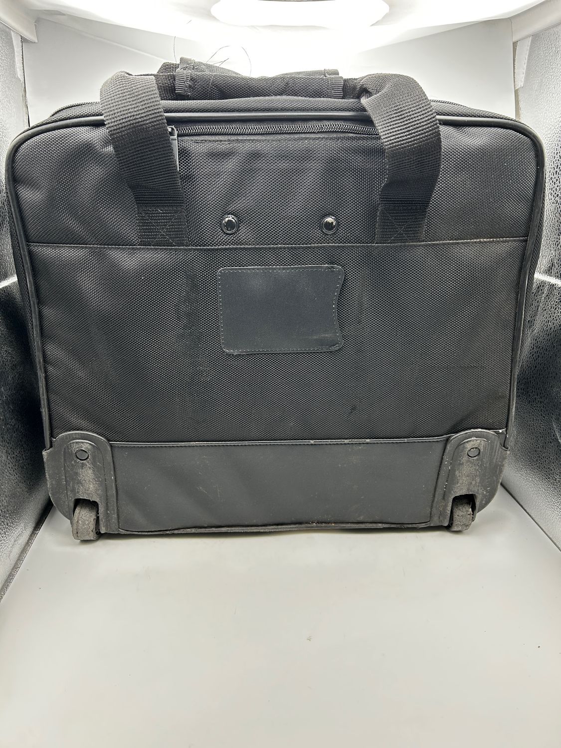 Torba na laptopa na kółkach – uszkodzona