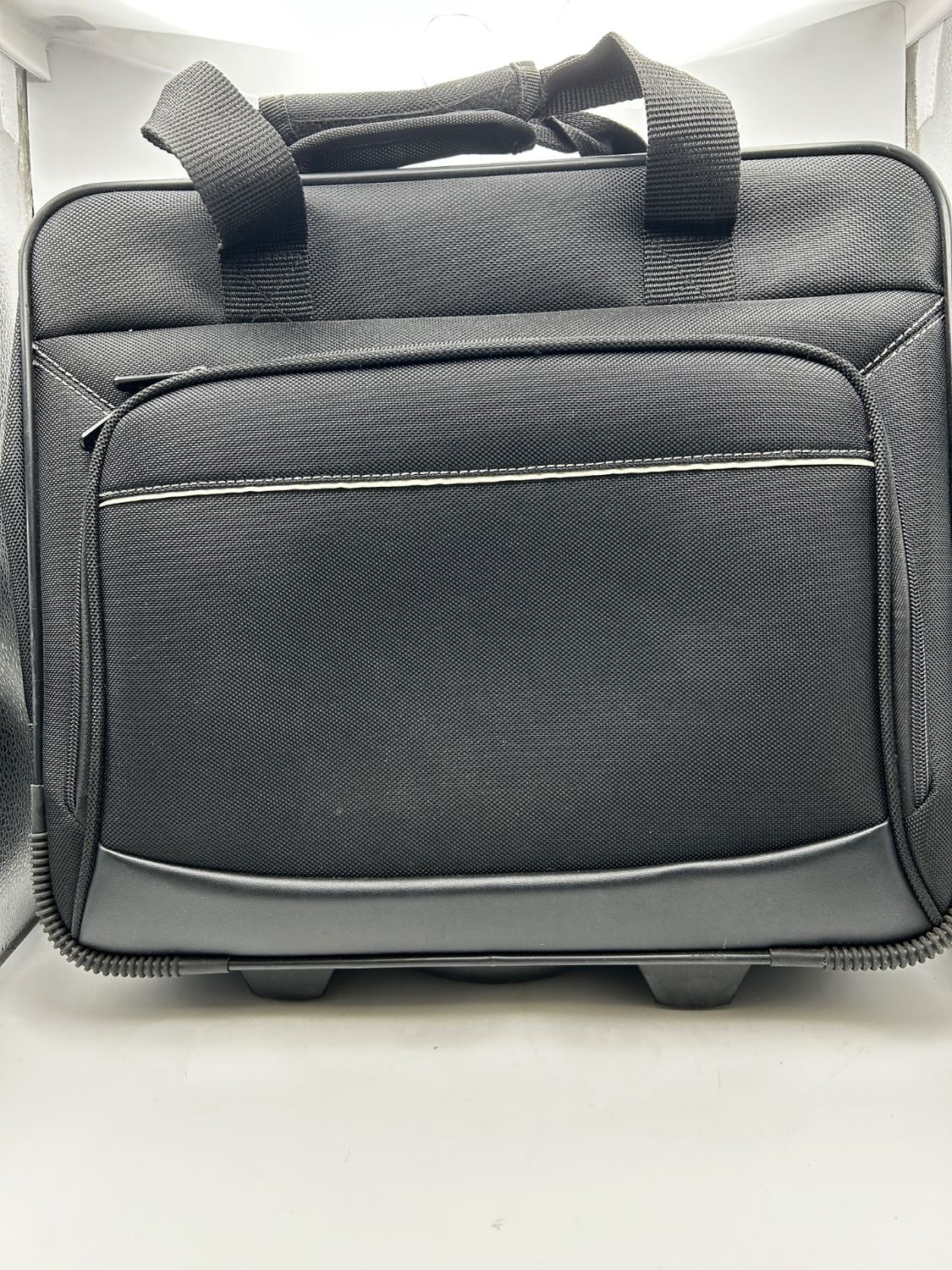 Torba na laptopa na kółkach – uszkodzona