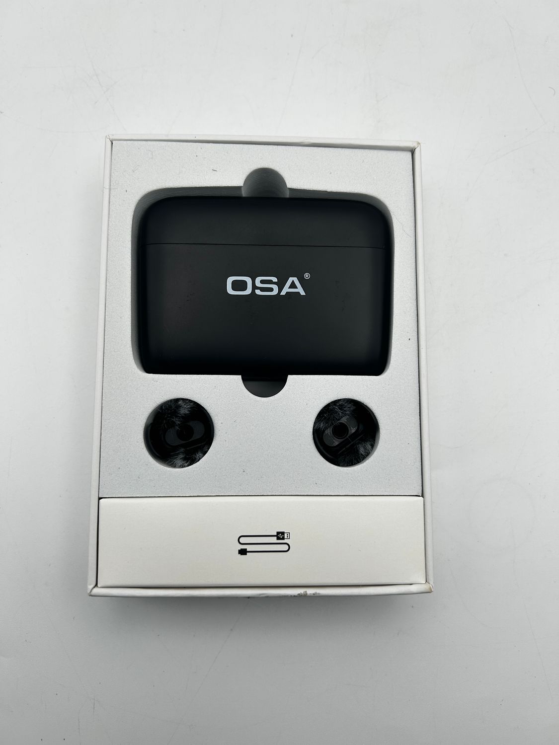 OSA K6 mikrofon krawatowy do telefonu z etui ładującym i nadajnikiem