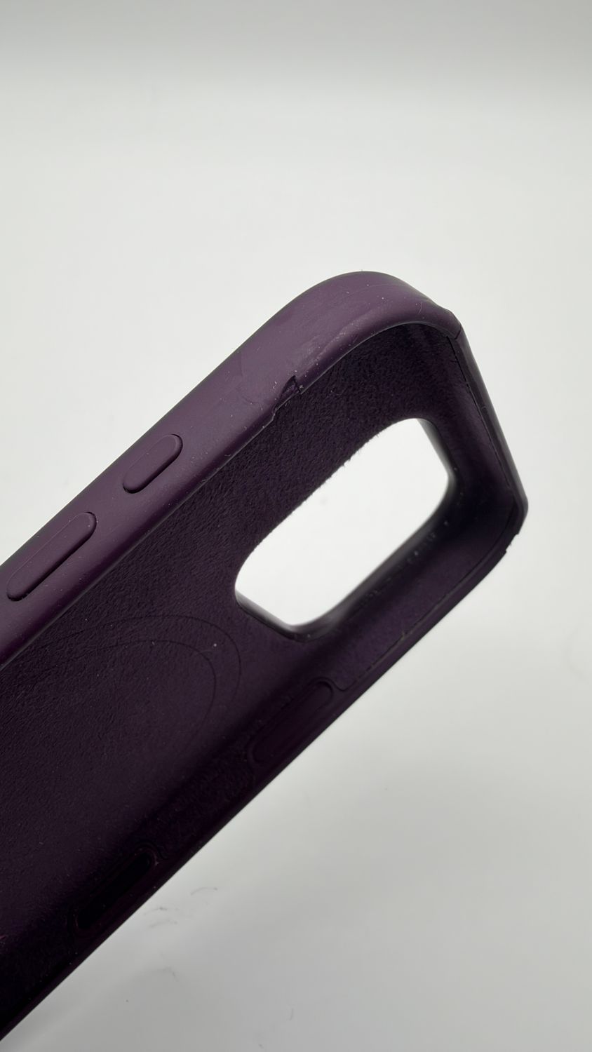 Apple silikonowe etui z MagSafe do iPhone’a 16 Pro - Śliwkowy