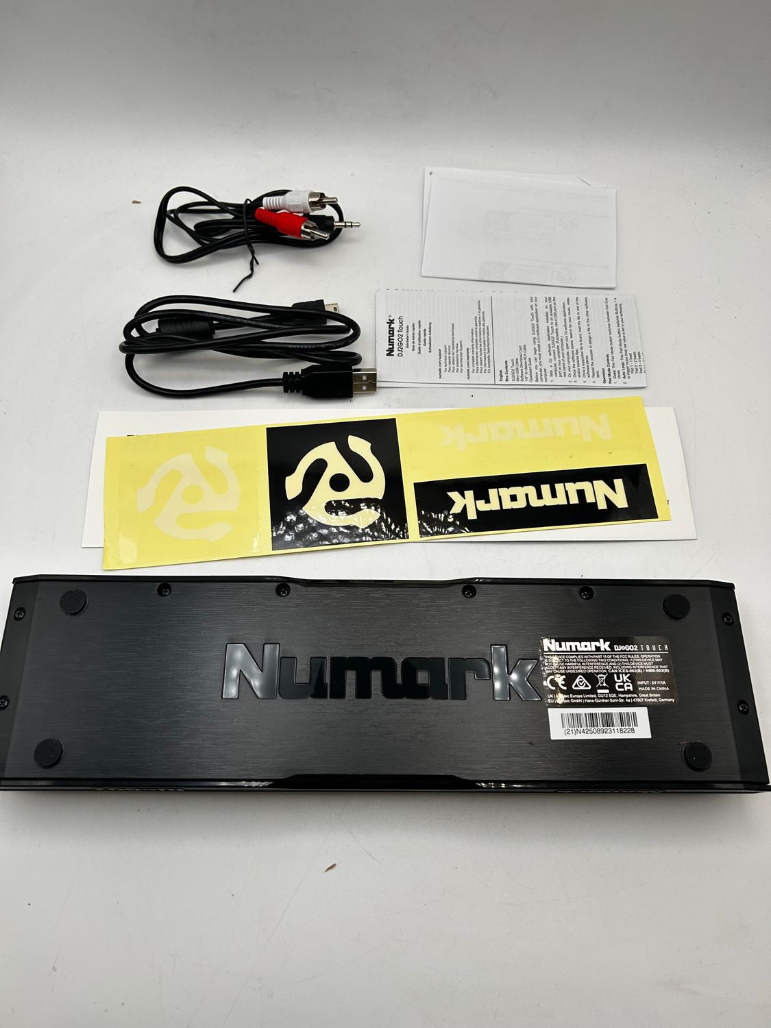 Numark DJ2GO2 Touch – kompaktowy kontroler DJ USB