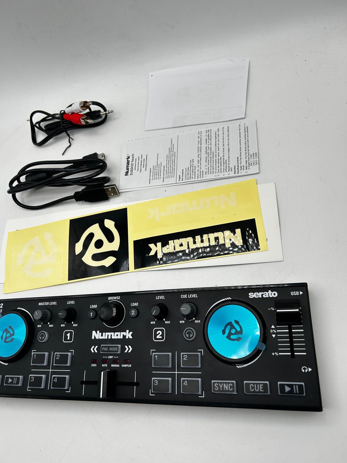 Numark DJ2GO2 Touch – kompaktowy kontroler DJ USB
