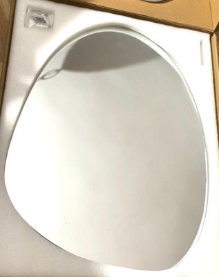 Asymetryczne lustro bez ramy 60x45 cm JMITHA