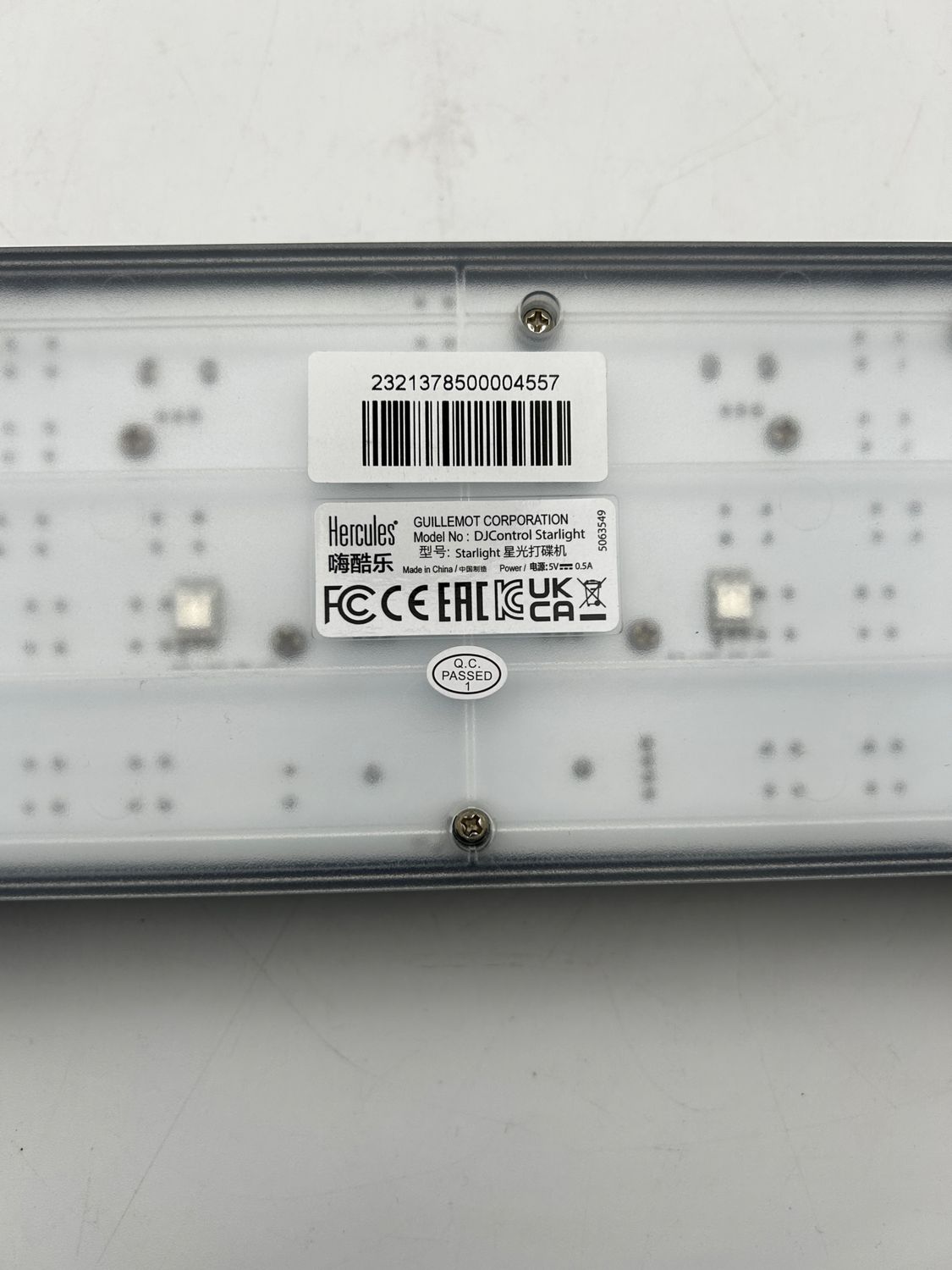 Hercules DJControl Starlight – przenośny 2-deckowy kontroler DJ USB