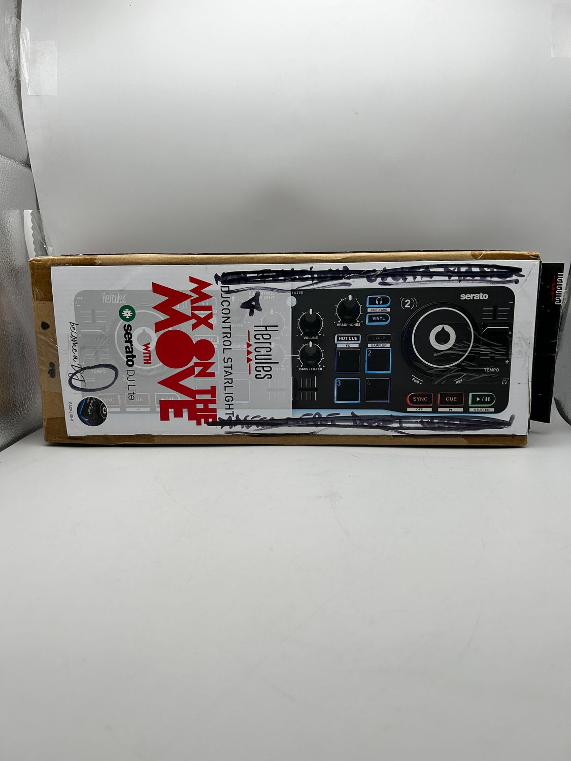 Hercules DJControl Starlight – przenośny 2-deckowy kontroler DJ USB