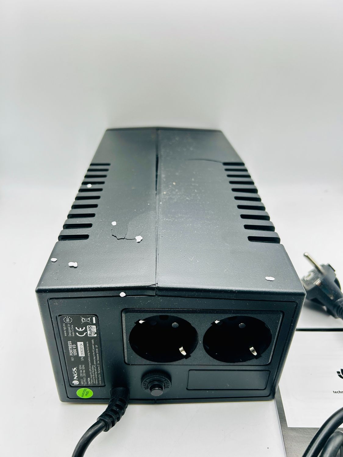NGS FORTRESS1200V3 – zasilacz awaryjny UPS, off-line 800 VA, stała moc