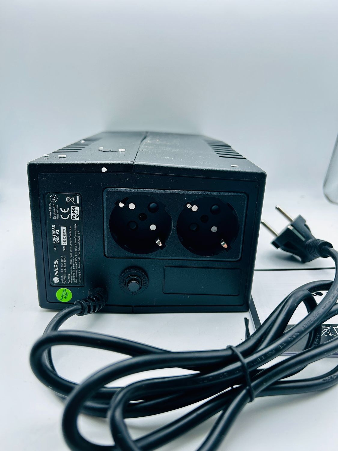 NGS FORTRESS1200V3 – zasilacz awaryjny UPS, off-line 800 VA, stała moc