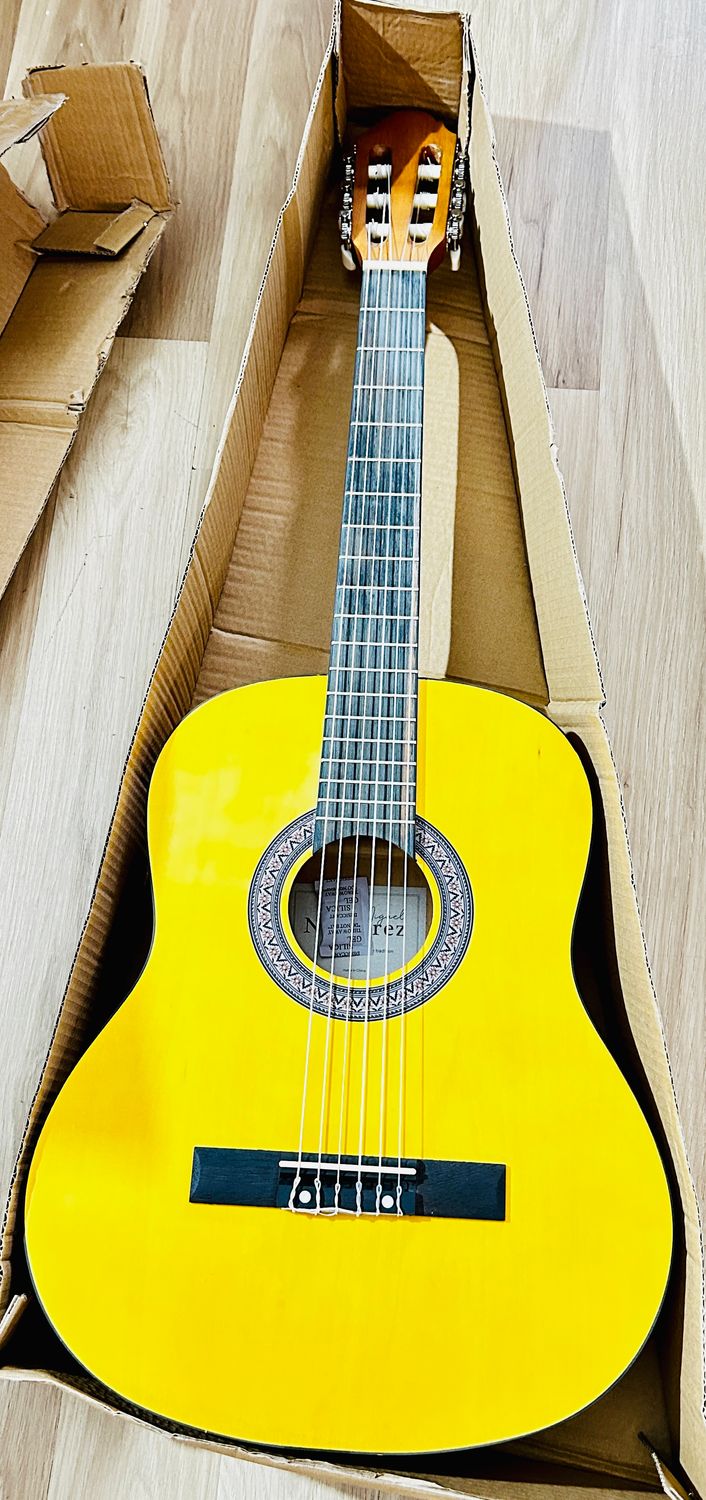 Gitara koncertowa – gitara klasyczna – 3/4 honey – naturalny kolor